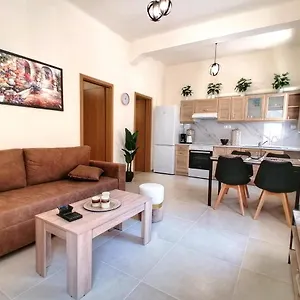 Alex Apartment, Cozy Place In Center Διαμέρισμα Ηράκλειο Κρήτης
